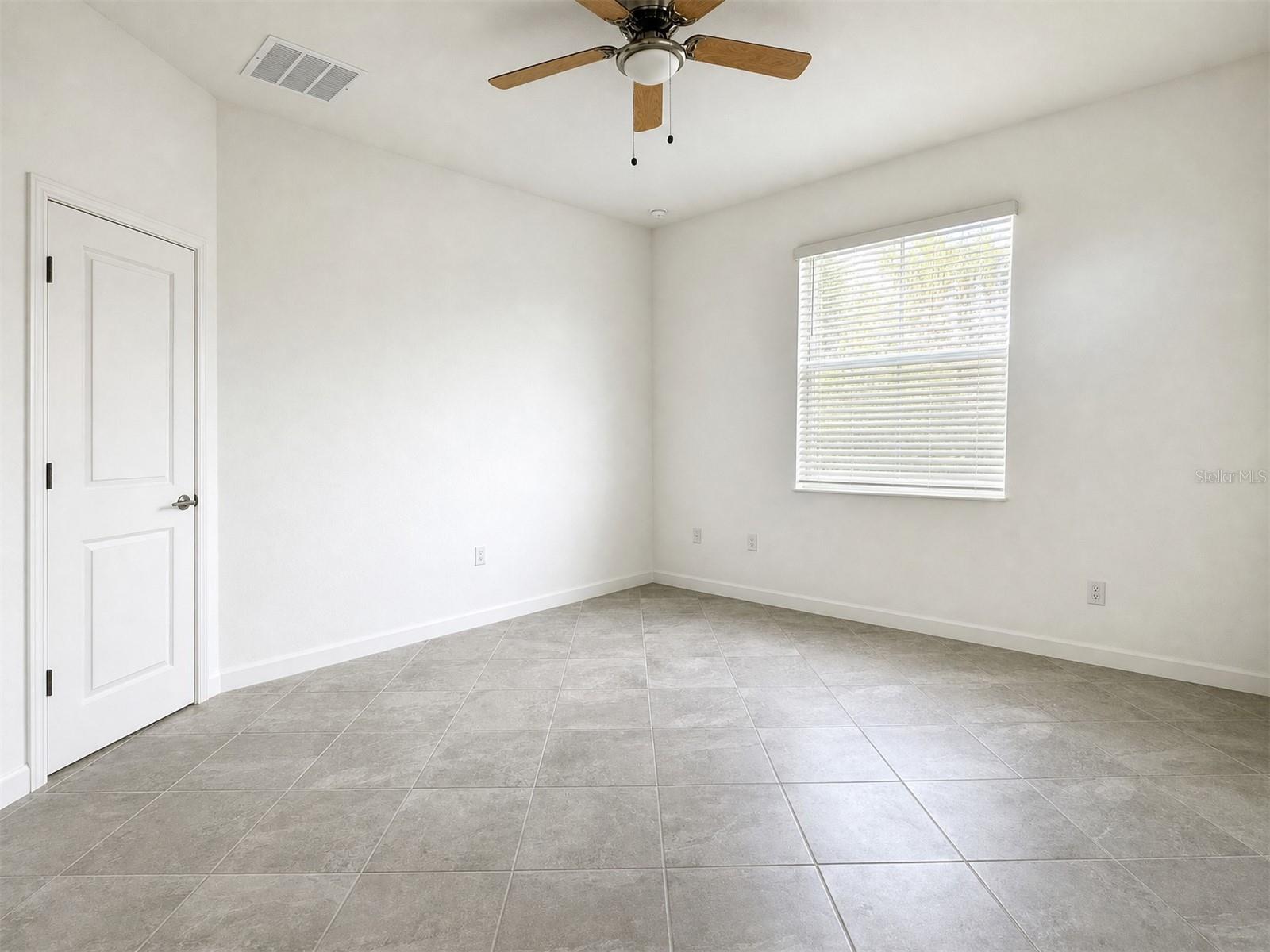 8125 SHORE LAKE DR, ENGLEWOOD, FL, 34224