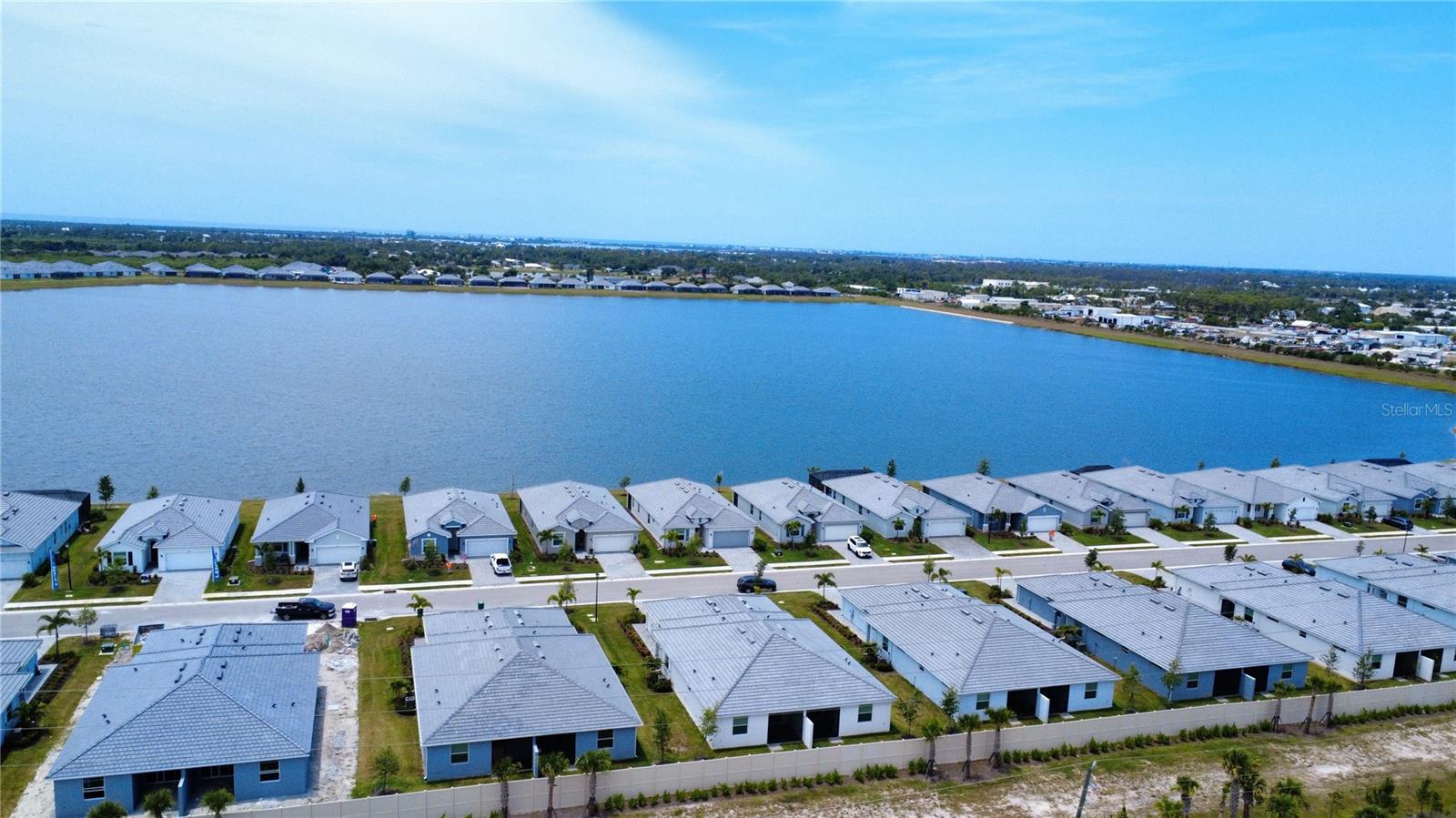 8125 SHORE LAKE DR, ENGLEWOOD, FL, 34224