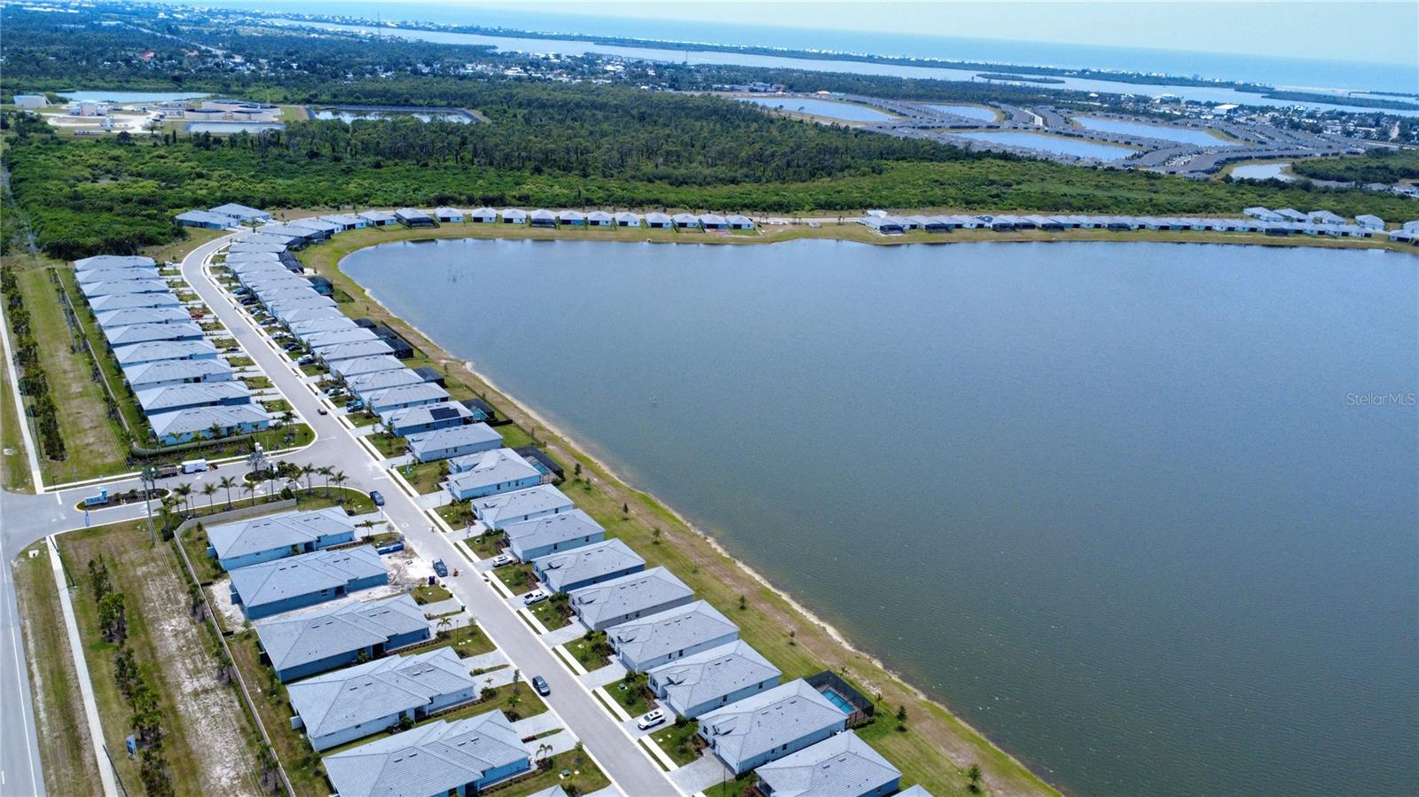 8125 SHORE LAKE DR, ENGLEWOOD, FL, 34224