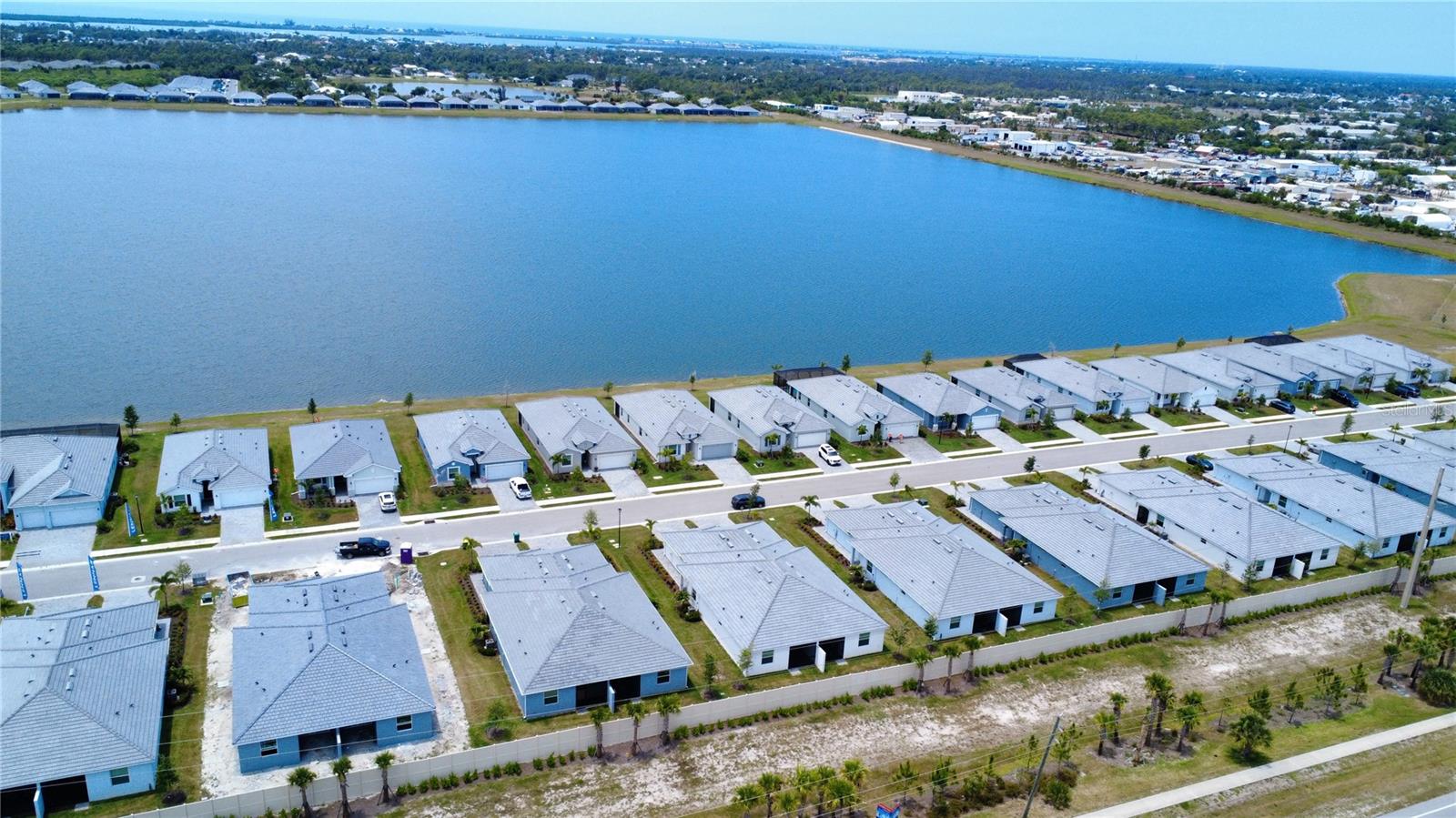 8125 SHORE LAKE DR, ENGLEWOOD, FL, 34224