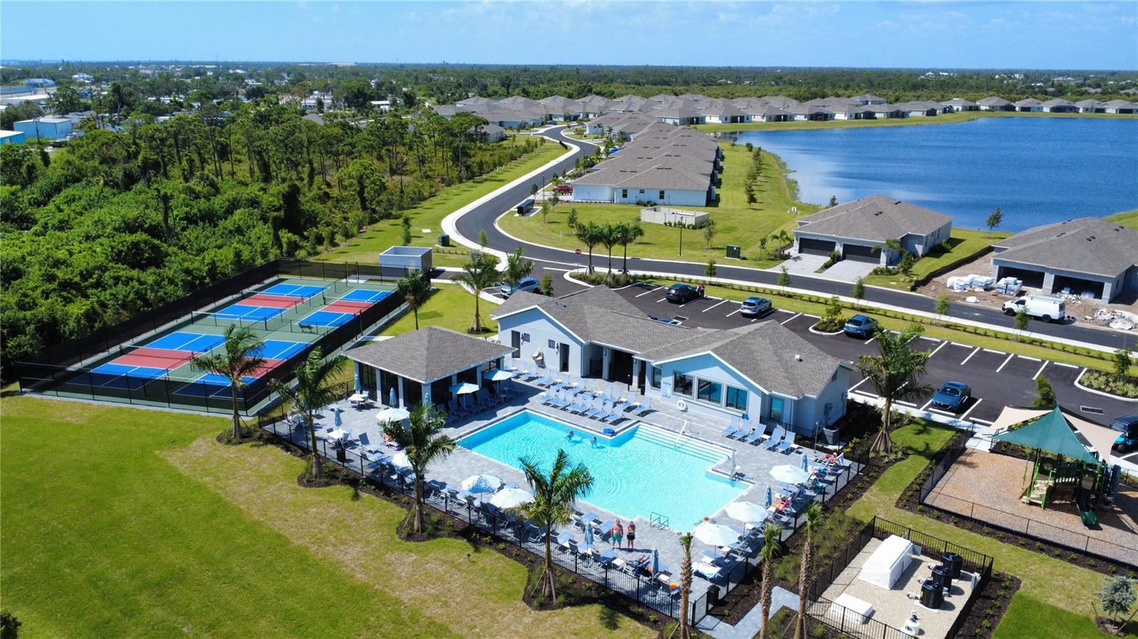 8125 SHORE LAKE DR, ENGLEWOOD, FL, 34224