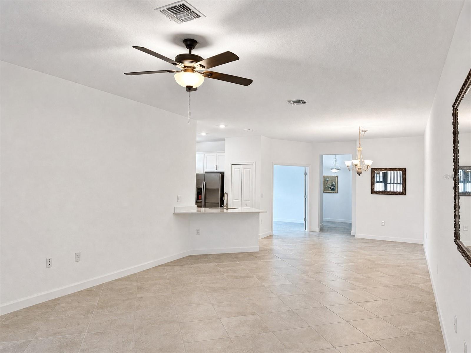 8125 SHORE LAKE DR, ENGLEWOOD, FL, 34224