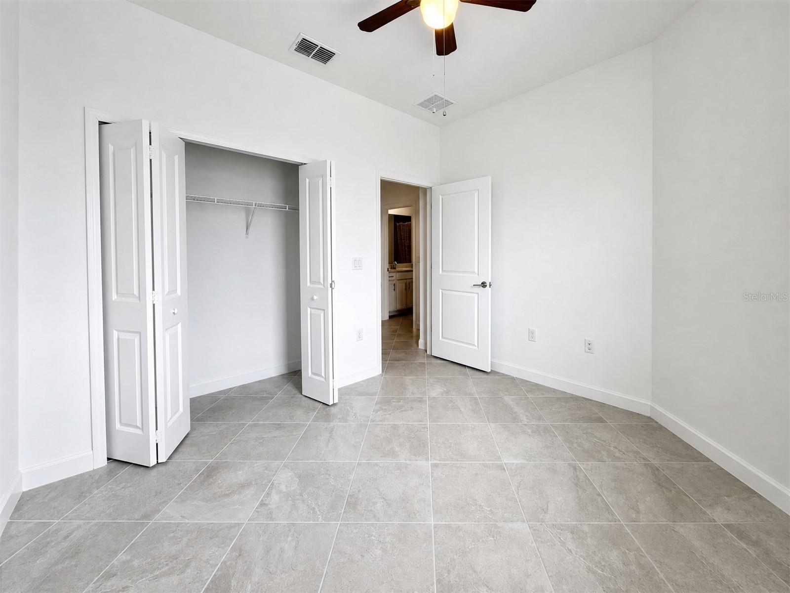 8125 SHORE LAKE DR, ENGLEWOOD, FL, 34224