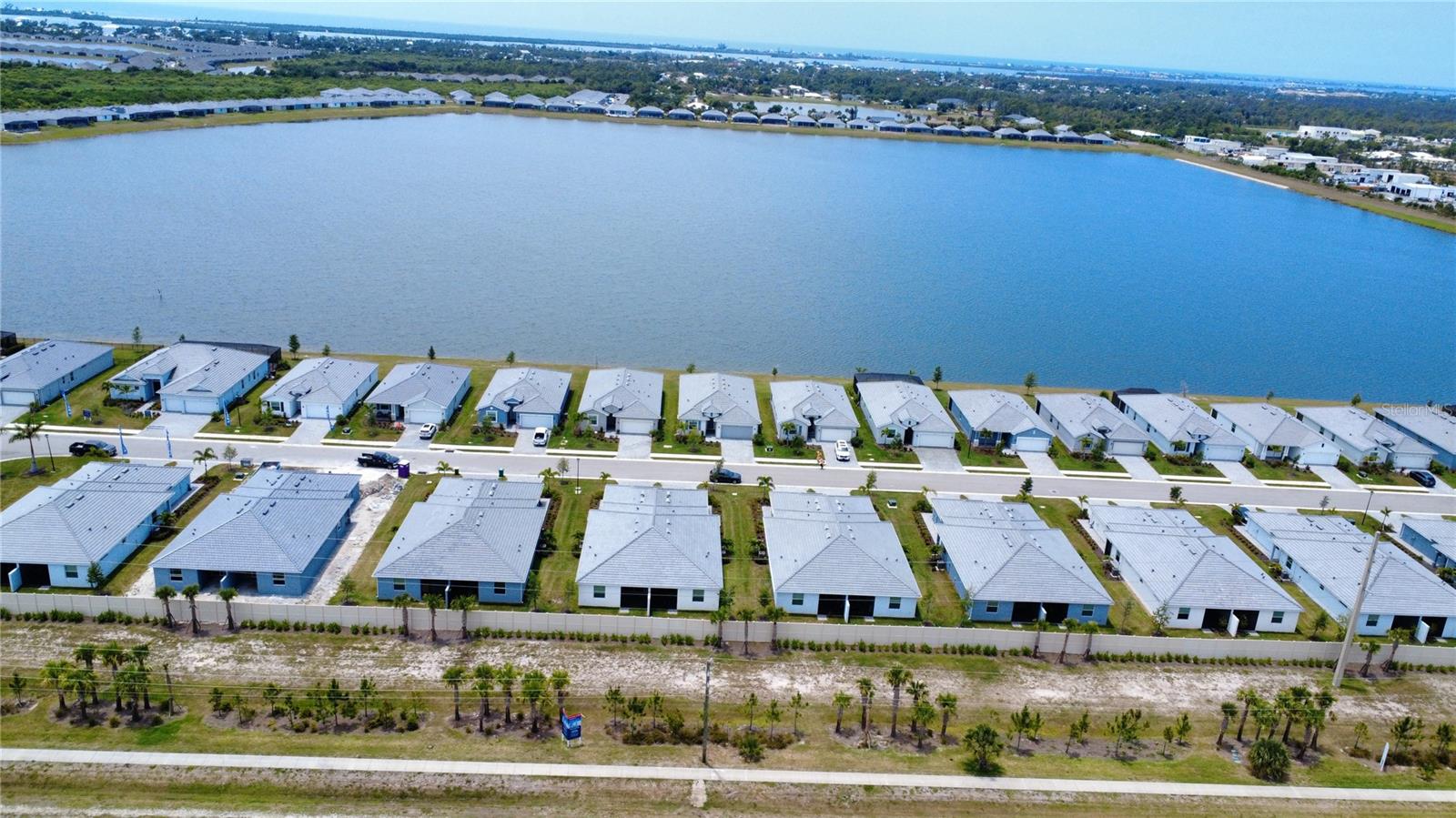 8125 SHORE LAKE DR, ENGLEWOOD, FL, 34224