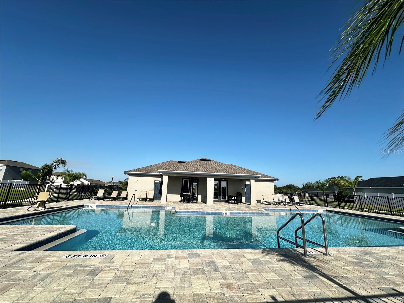 2000 GOLDEN BEAK DR, EAGLE LAKE, FL, 33839