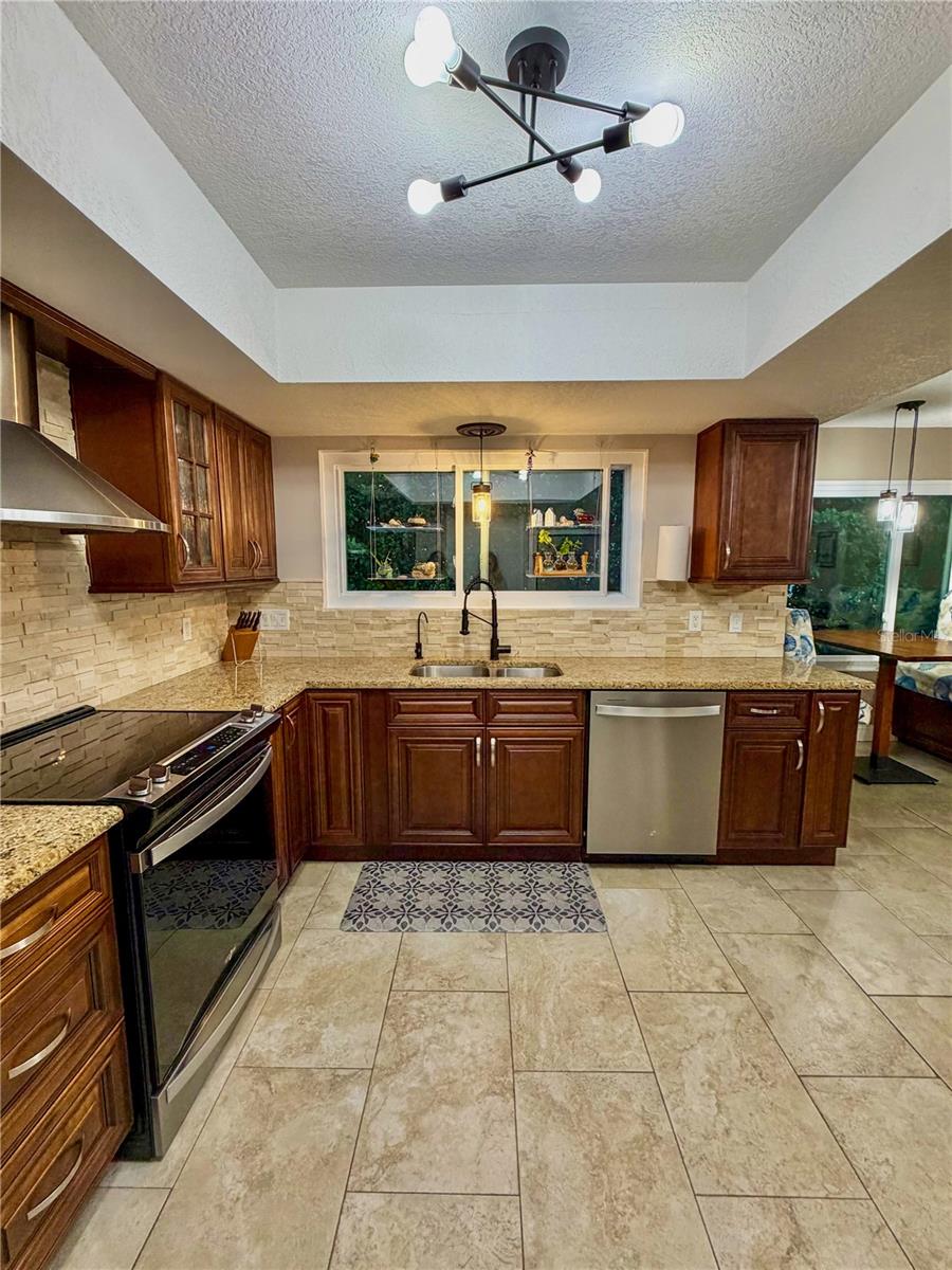 342 WELLINGTON DR, PALM COAST, FL, 32164