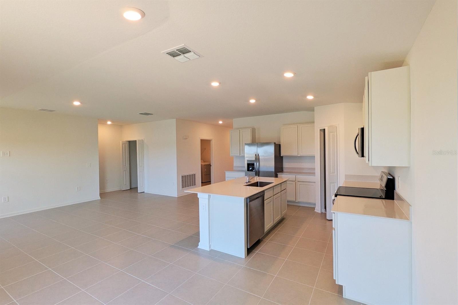 2838 PENNACHIO DR, LAKE WALES, FL, 33853