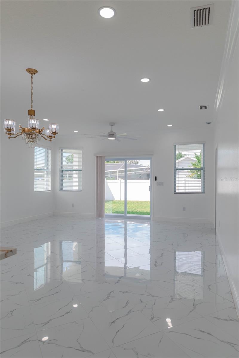 8424 N 16TH ST, TAMPA, FL, 33604