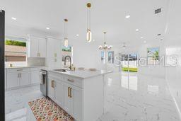 8424 N 16TH ST, TAMPA, FL, 33604