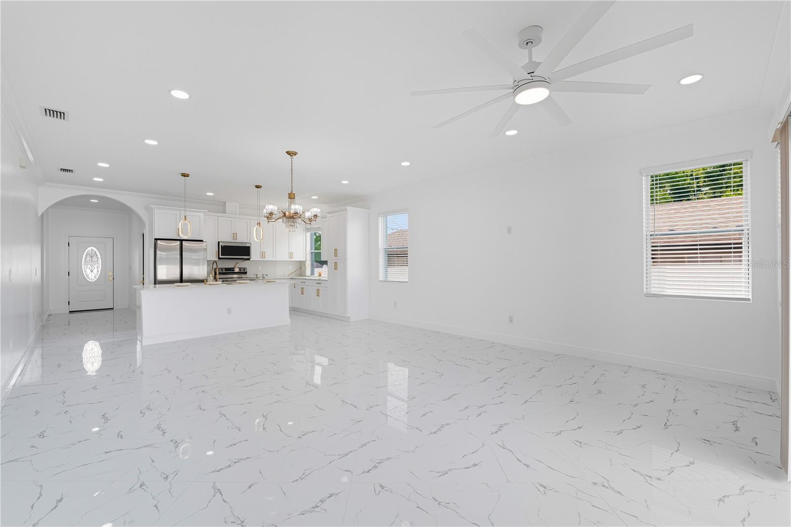 8424 N 16TH ST, TAMPA, FL, 33604