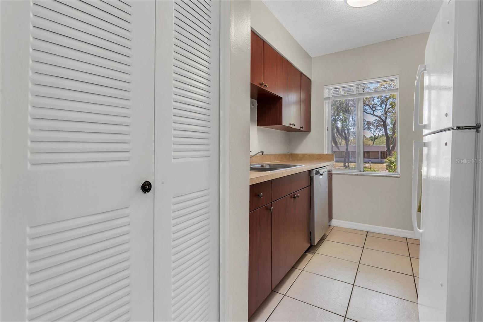 7505 PITCH PINE CIR #122, TAMPA, FL, 33617