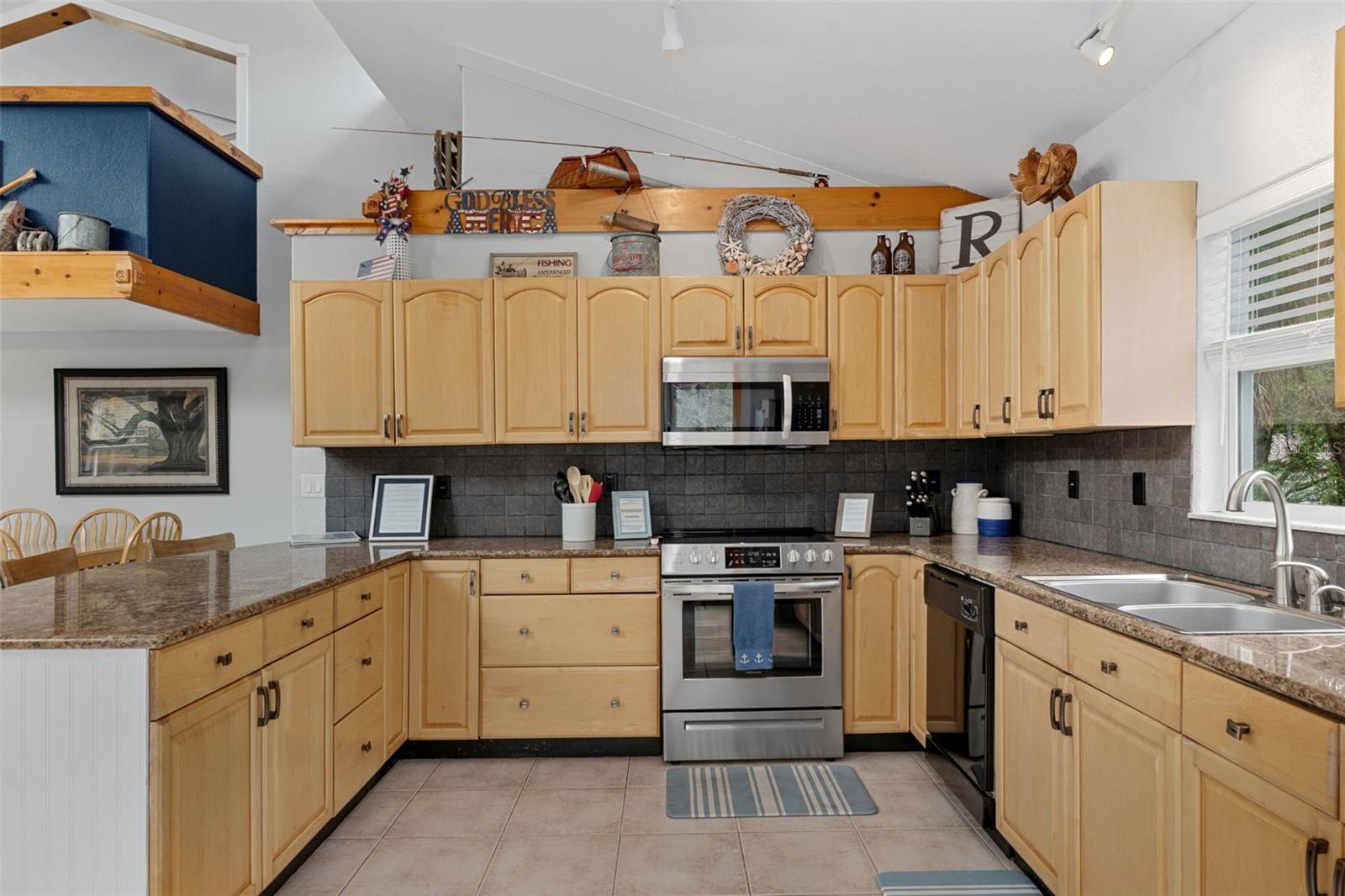 2272 S TODD PT, HOMOSASSA, FL, 34448