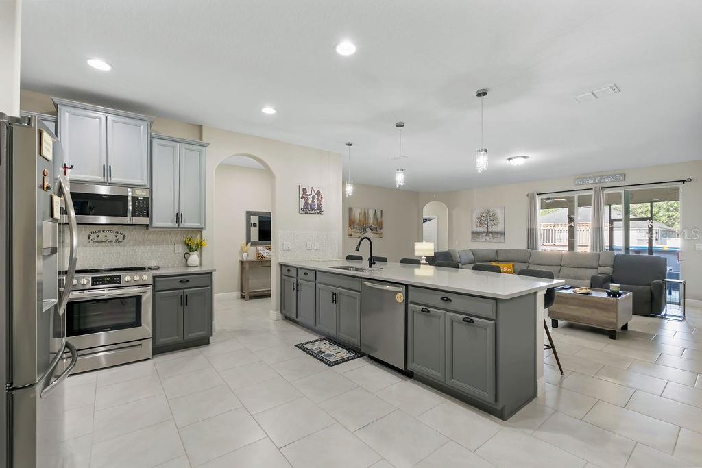 4488 LINWOOD TRACE LN, CLERMONT, FL, 34711