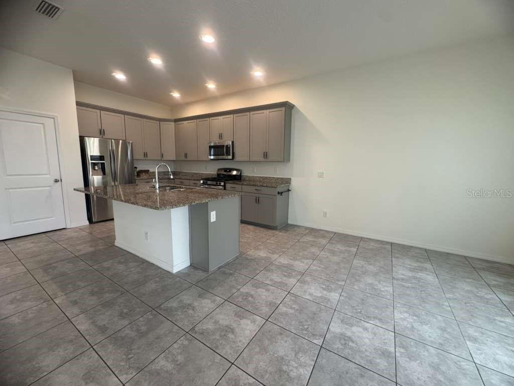 998 GRAND HILLTOP, APOPKA, FL, 32703