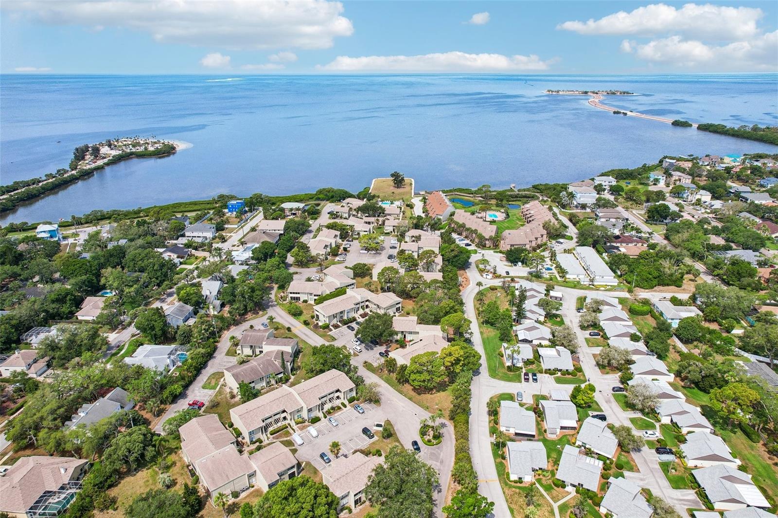 505 WINDRUSH BAY DR, TARPON SPRINGS, FL, 34689