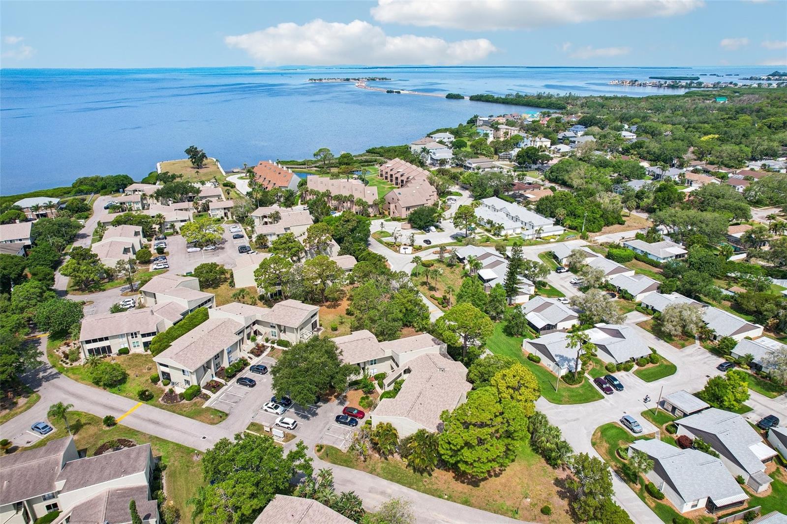 505 WINDRUSH BAY DR, TARPON SPRINGS, FL, 34689
