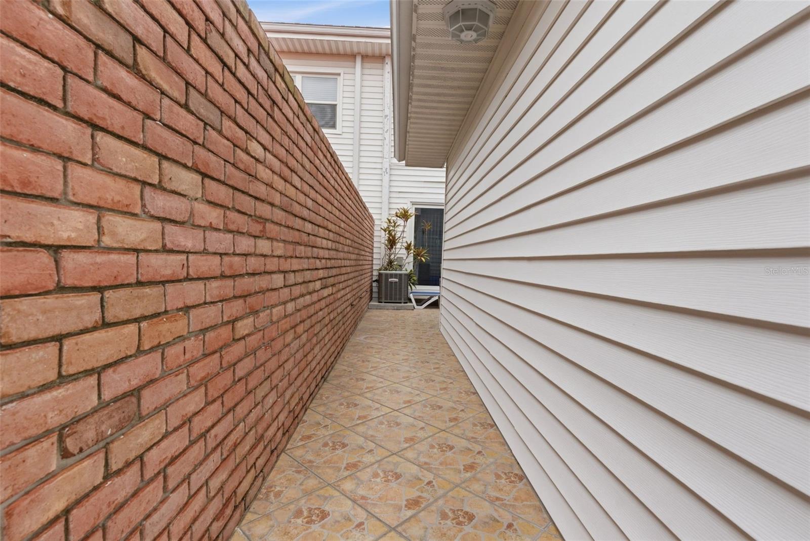 1411 WATER VIEW DR W, LARGO, FL, 33771
