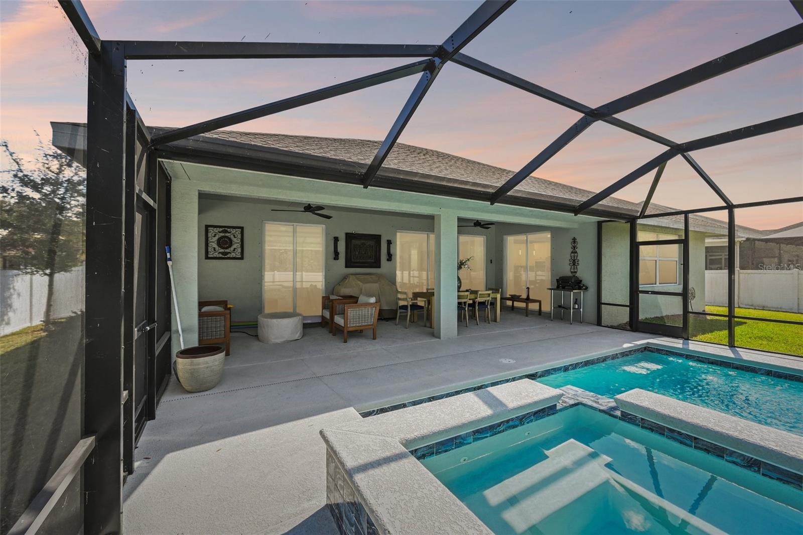 3955 OAK HOLLOW AVE, VERO BEACH, FL, 32966