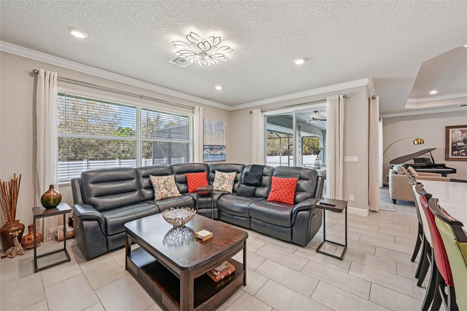 3955 OAK HOLLOW AVE, VERO BEACH, FL, 32966