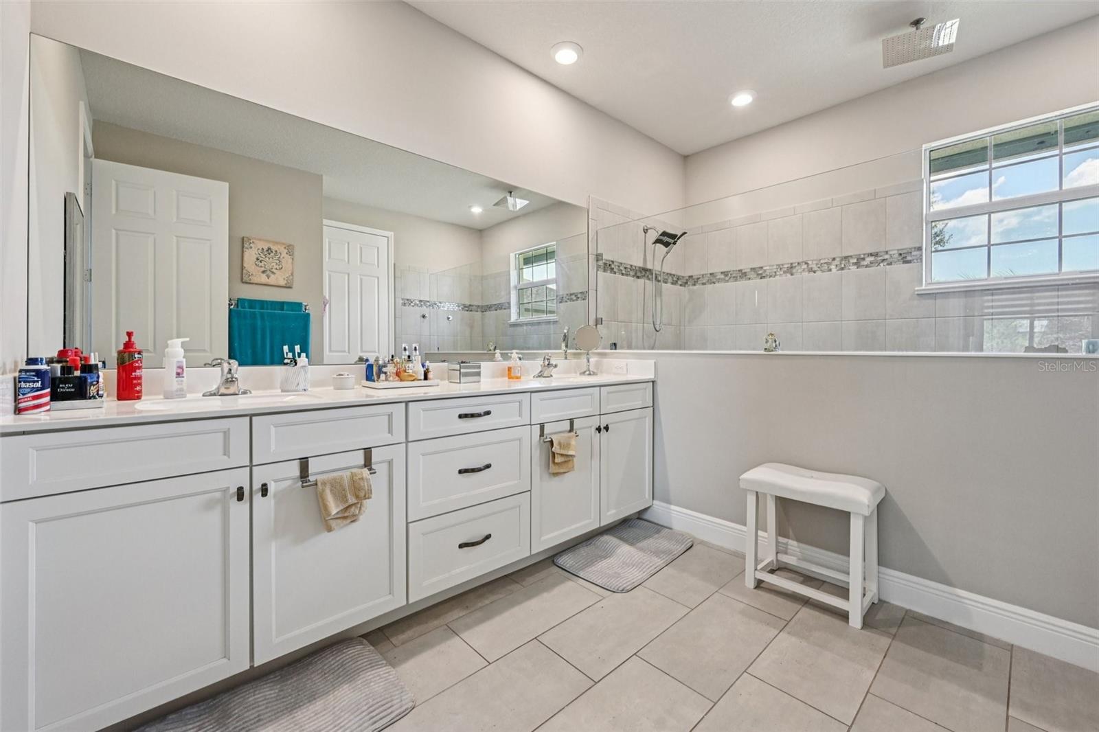 3955 OAK HOLLOW AVE, VERO BEACH, FL, 32966