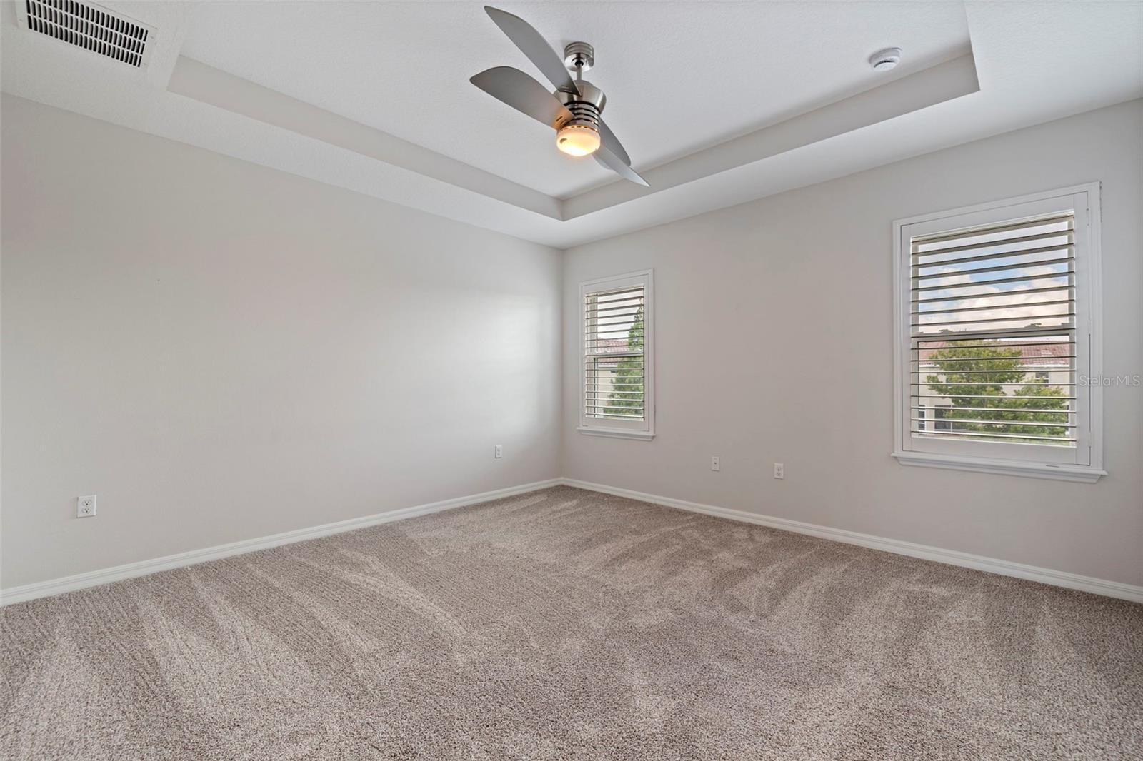 568 53RD AVE N, ST PETERSBURG, FL, 33703