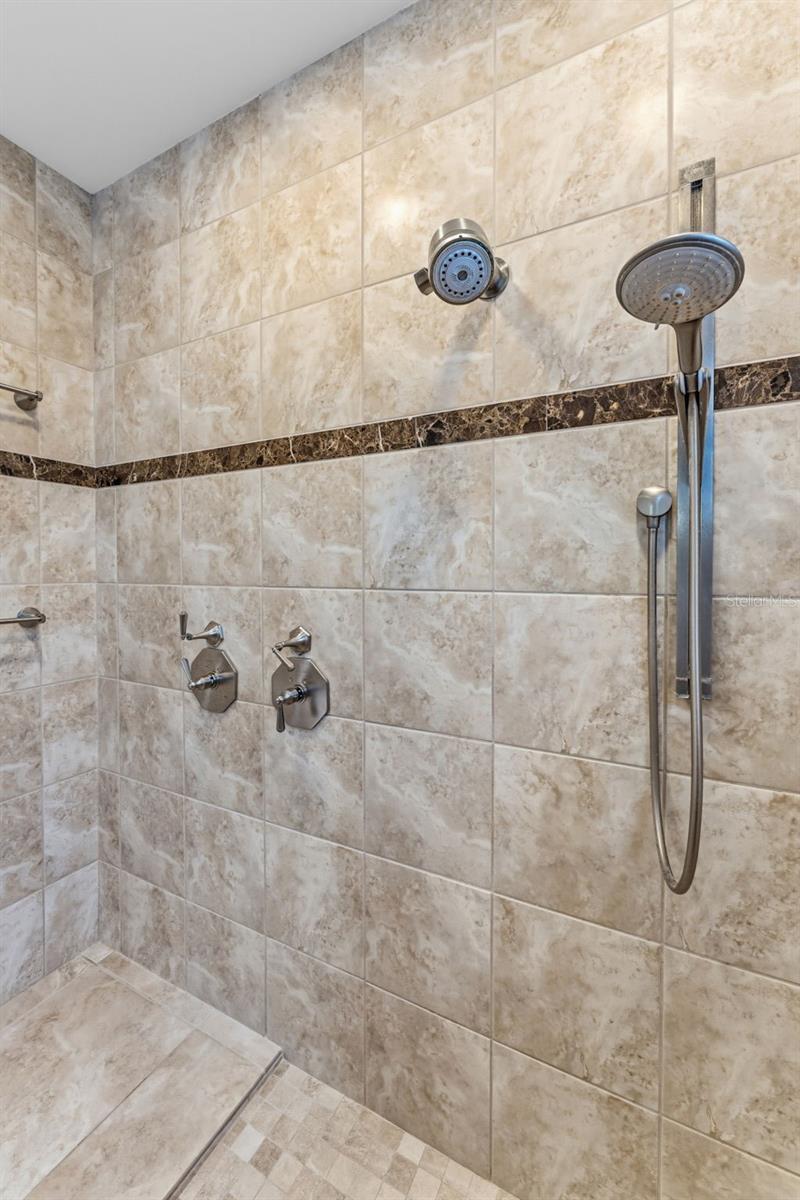 18901 LAKES EDGE WAY, ODESSA, FL, 33556