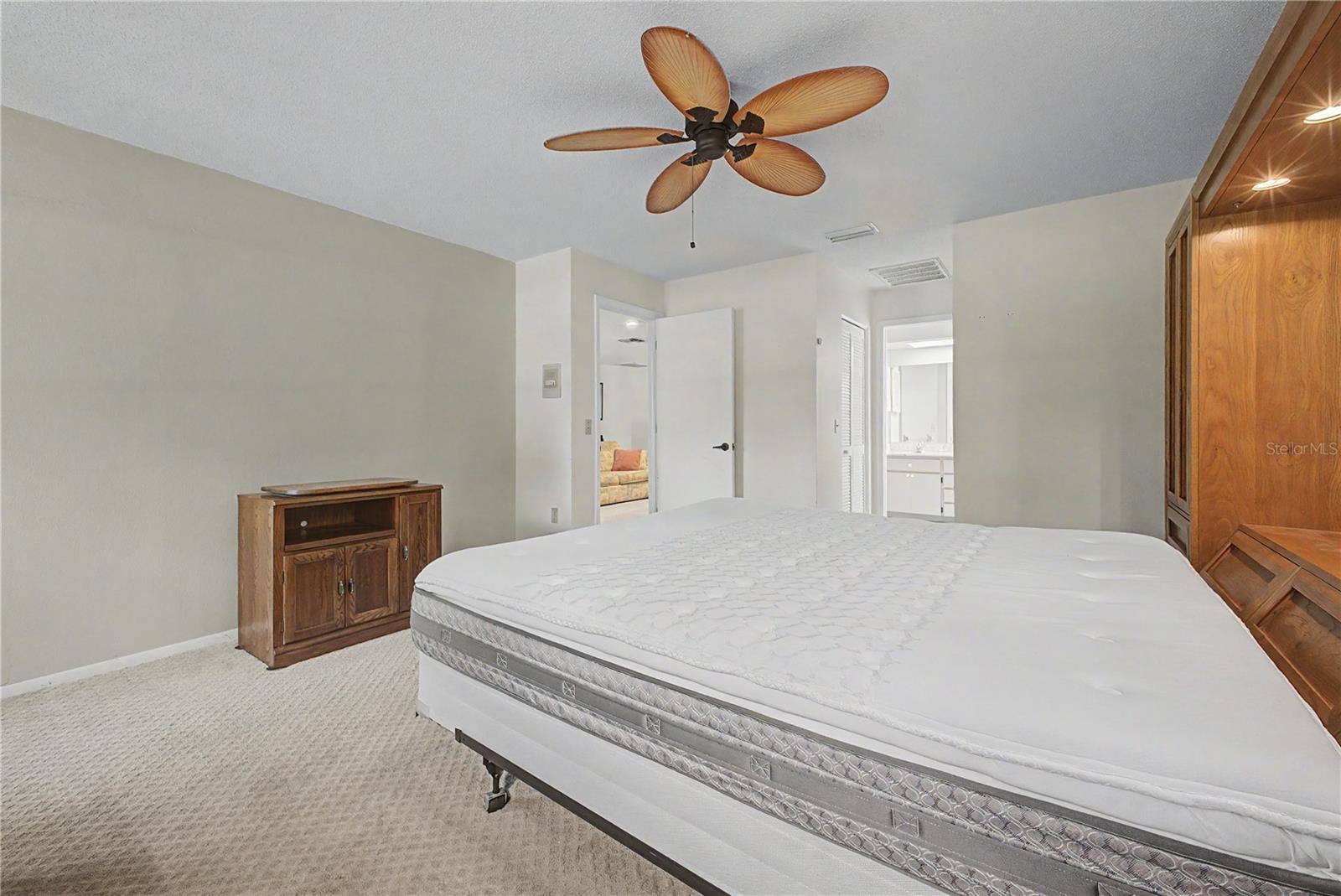 7088 CROWN OAKS DR, SPRING HILL, FL, 34606