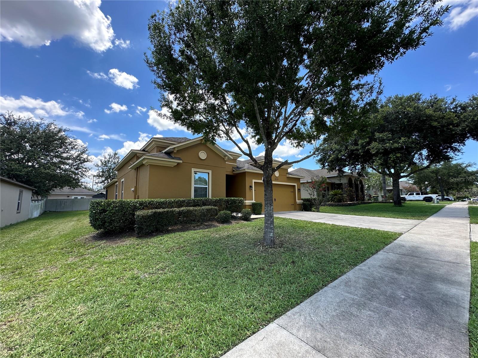 2115 WASECA LN, LEESBURG, FL, 34748