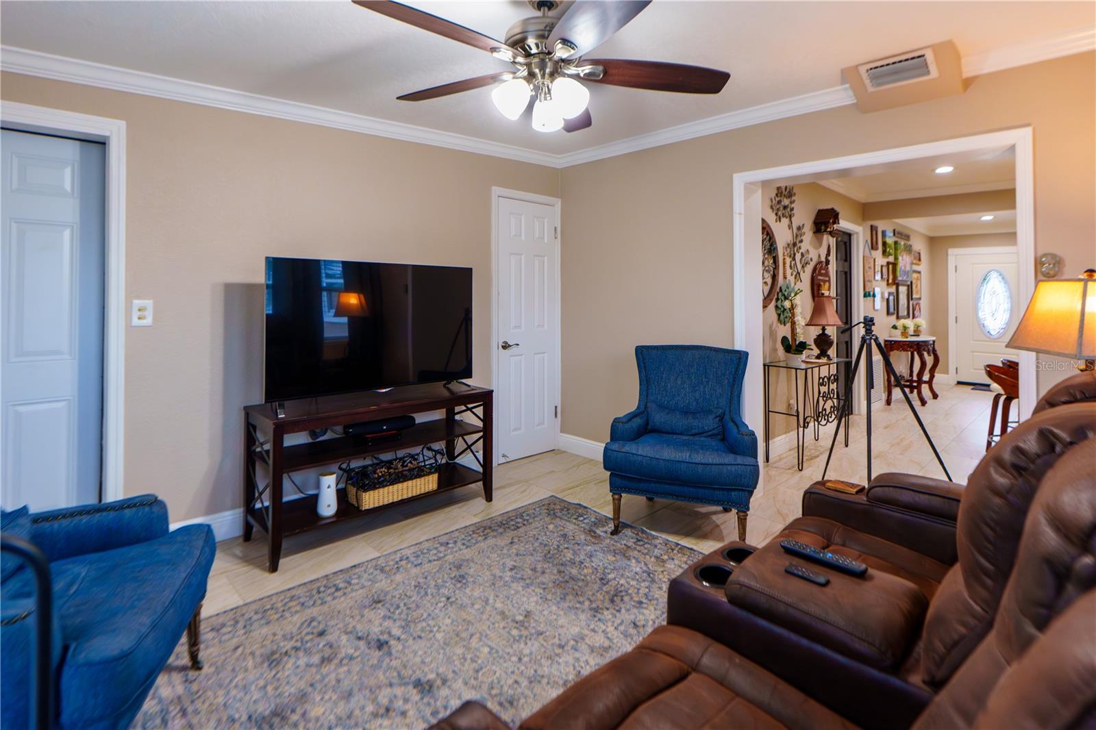 4350 37TH AVE N, ST PETERSBURG, FL, 33713