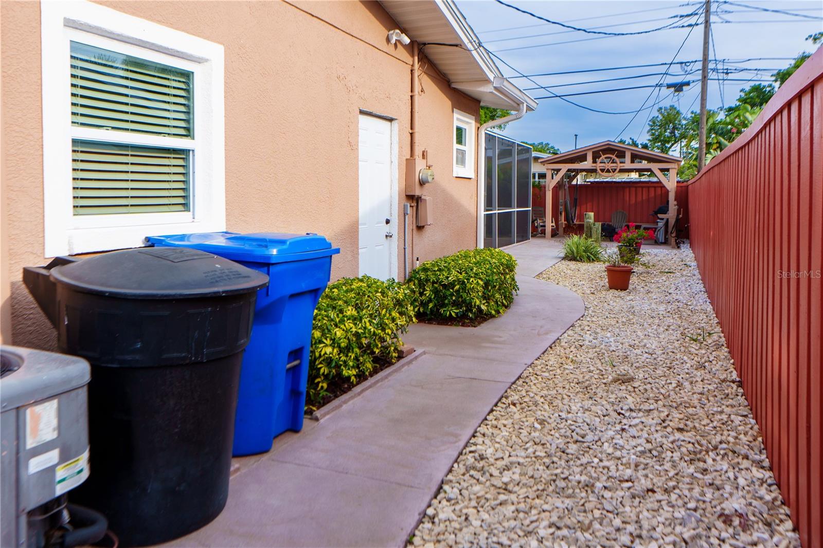4350 37TH AVE N, ST PETERSBURG, FL, 33713