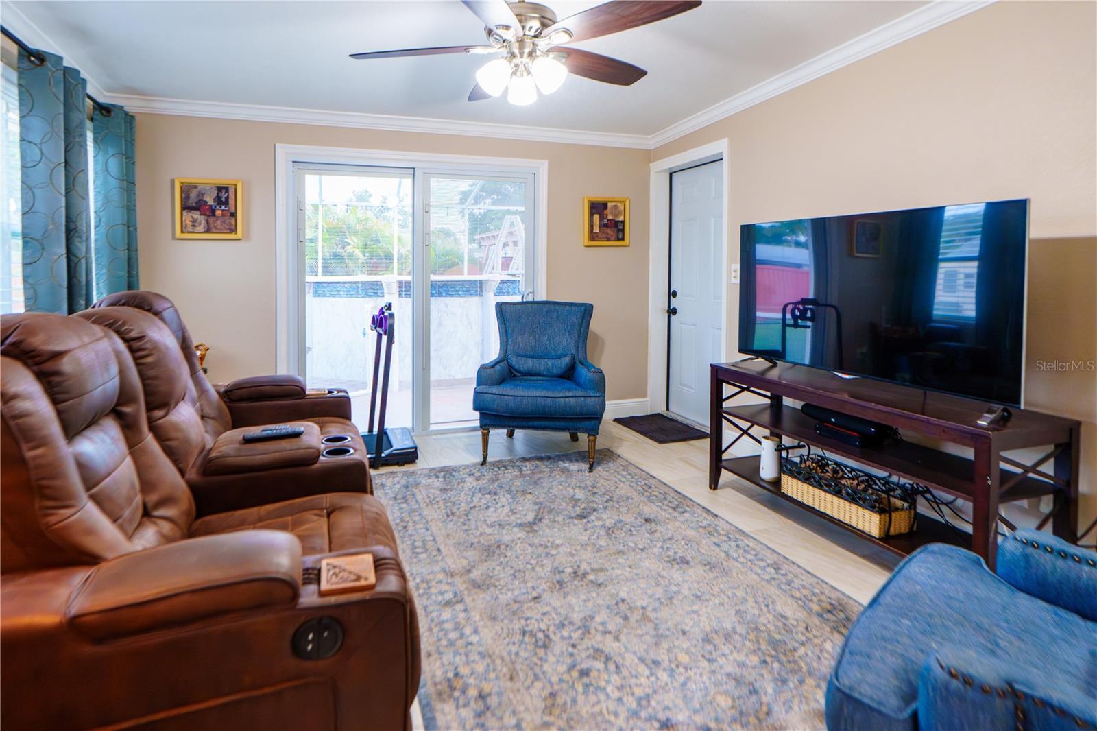 4350 37TH AVE N, ST PETERSBURG, FL, 33713