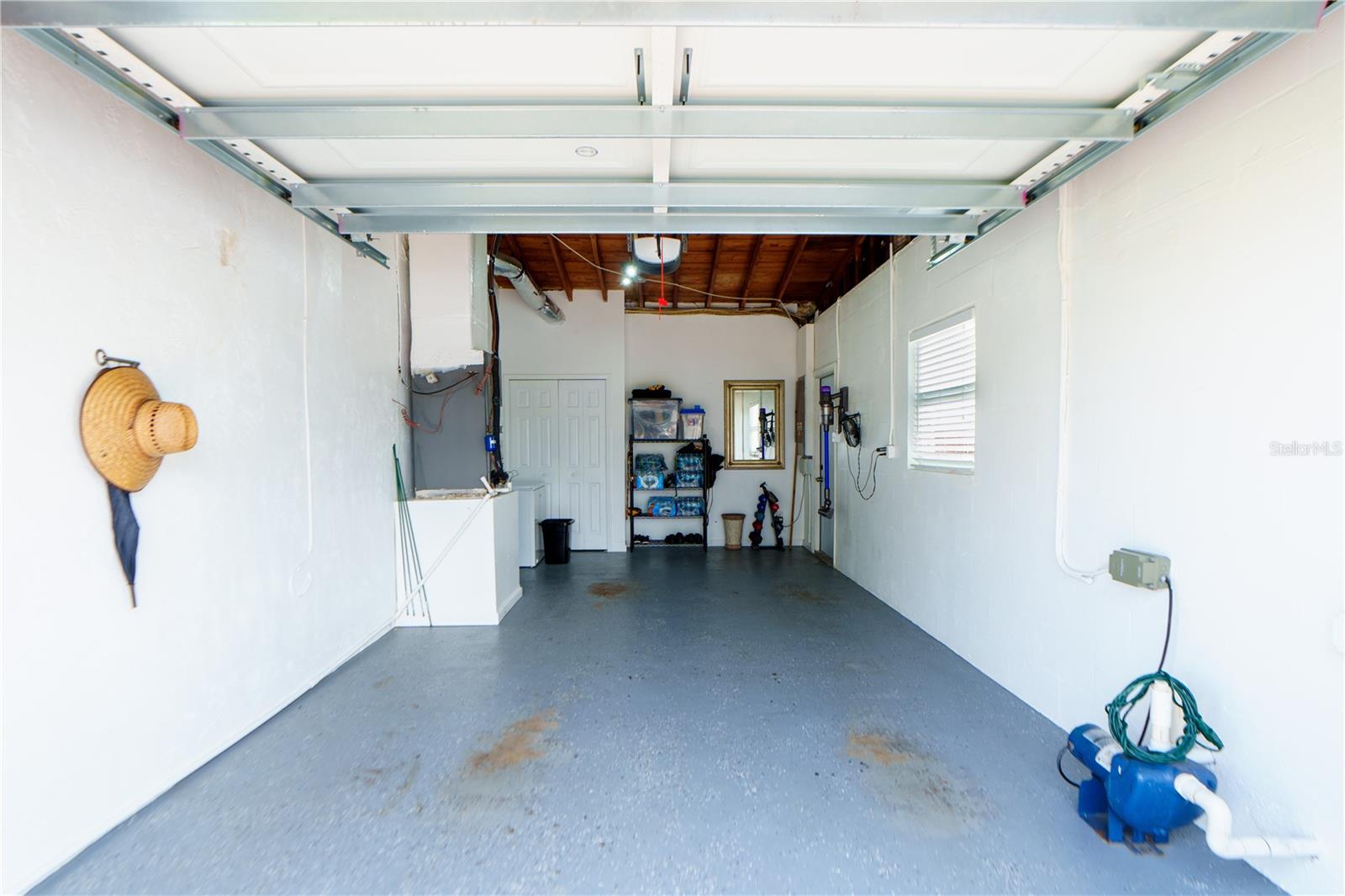 4350 37TH AVE N, ST PETERSBURG, FL, 33713