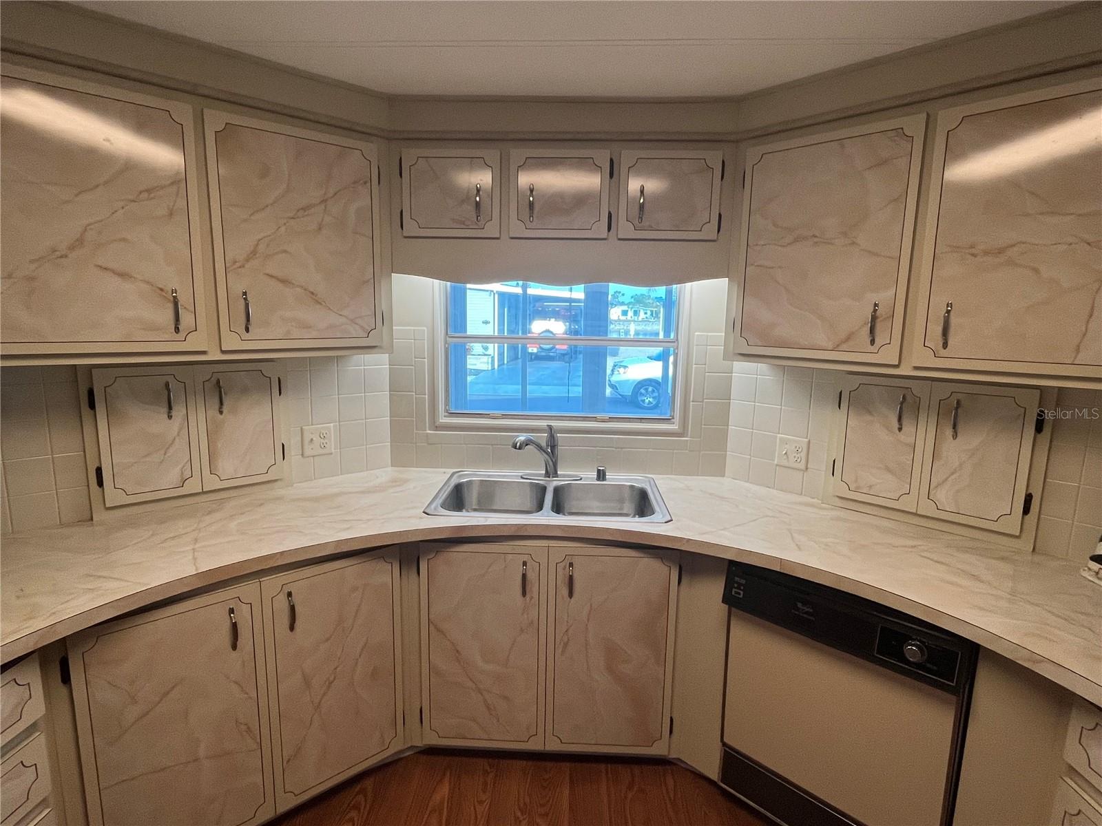 825 JOLANDA CIR, VENICE, FL, 34285