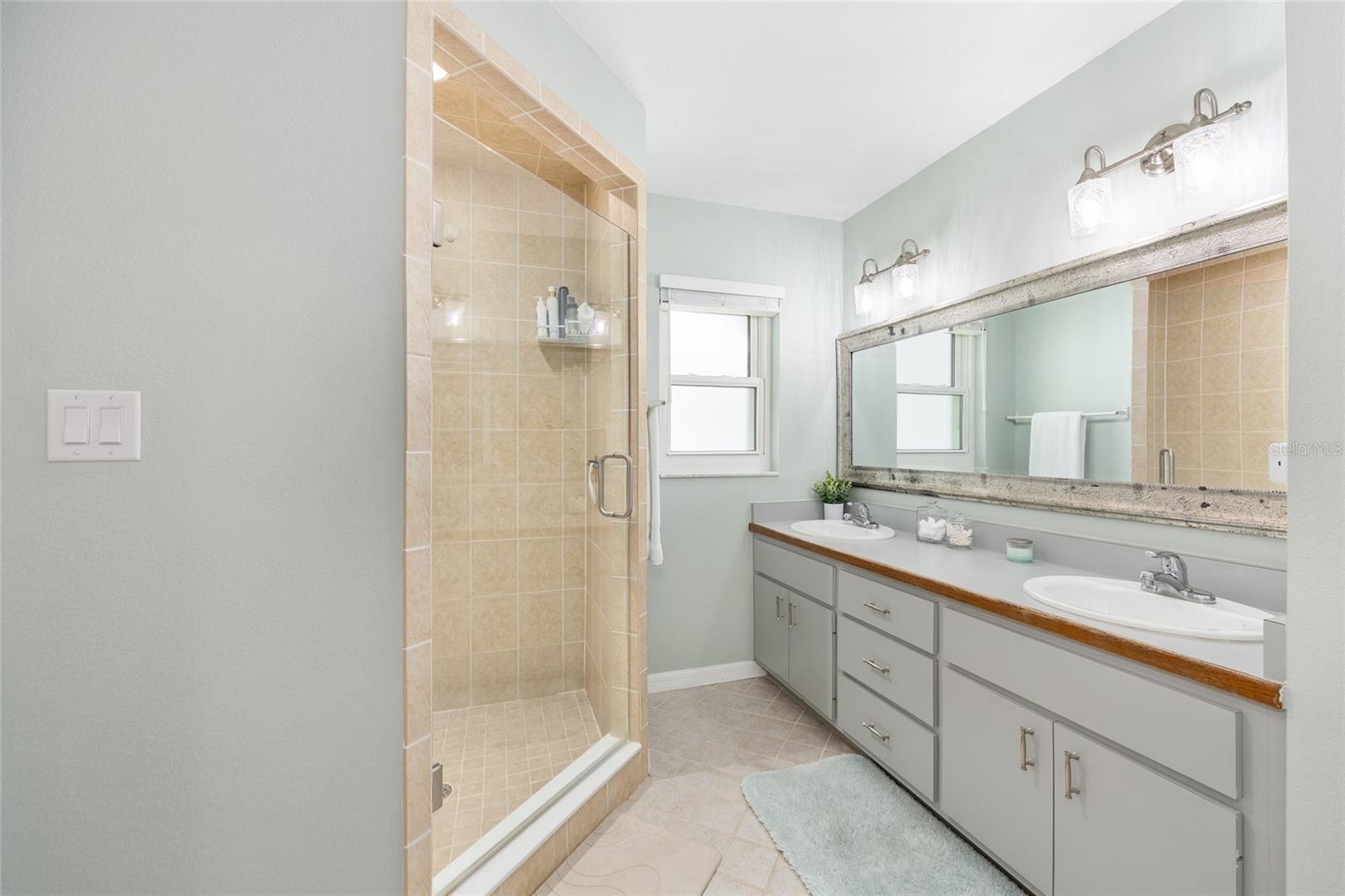 3375 SE 1ST AVE, OCALA, FL, 34471