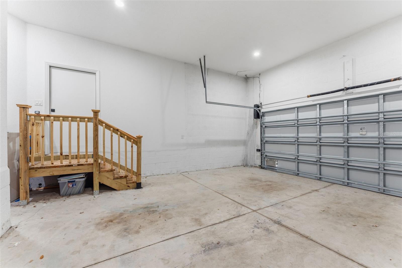 1612 E 97TH AVE, TAMPA, FL, 33612