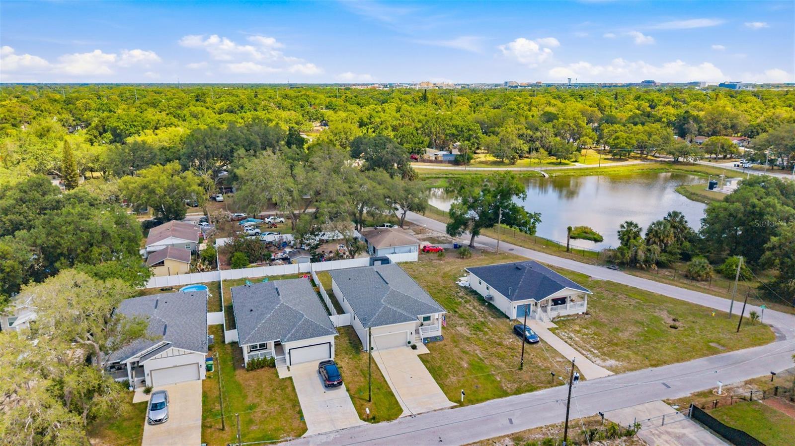 1612 E 97TH AVE, TAMPA, FL, 33612