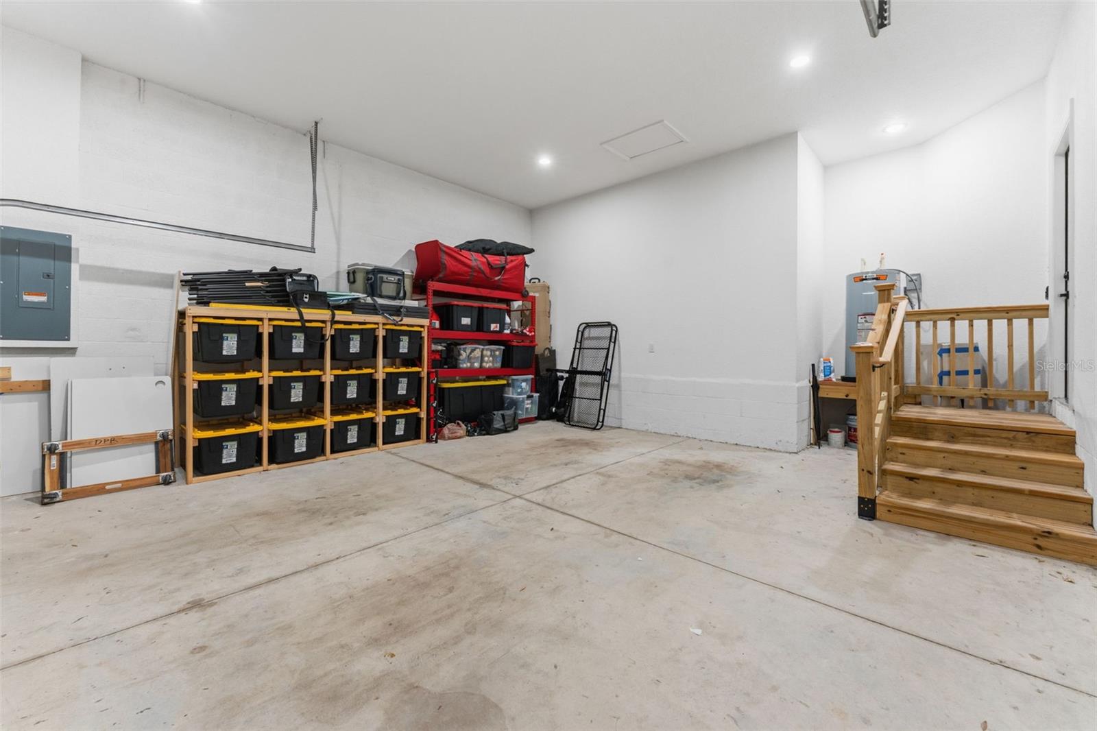 1612 E 97TH AVE, TAMPA, FL, 33612