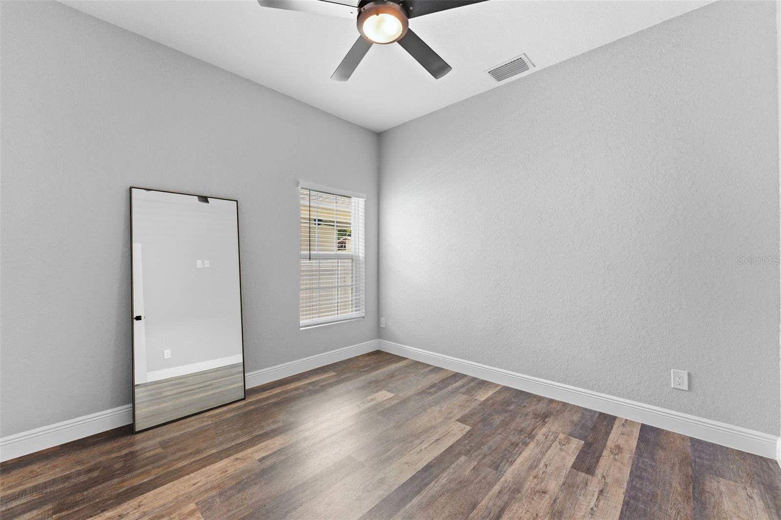 1612 E 97TH AVE, TAMPA, FL, 33612