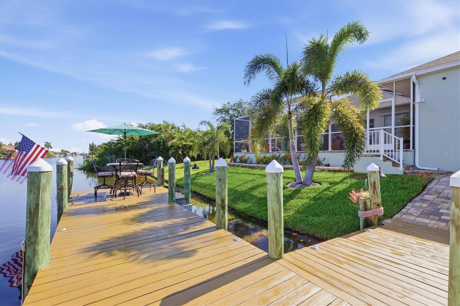 15658 APPLEWHITE CIR, PORT CHARLOTTE, FL, 33981
