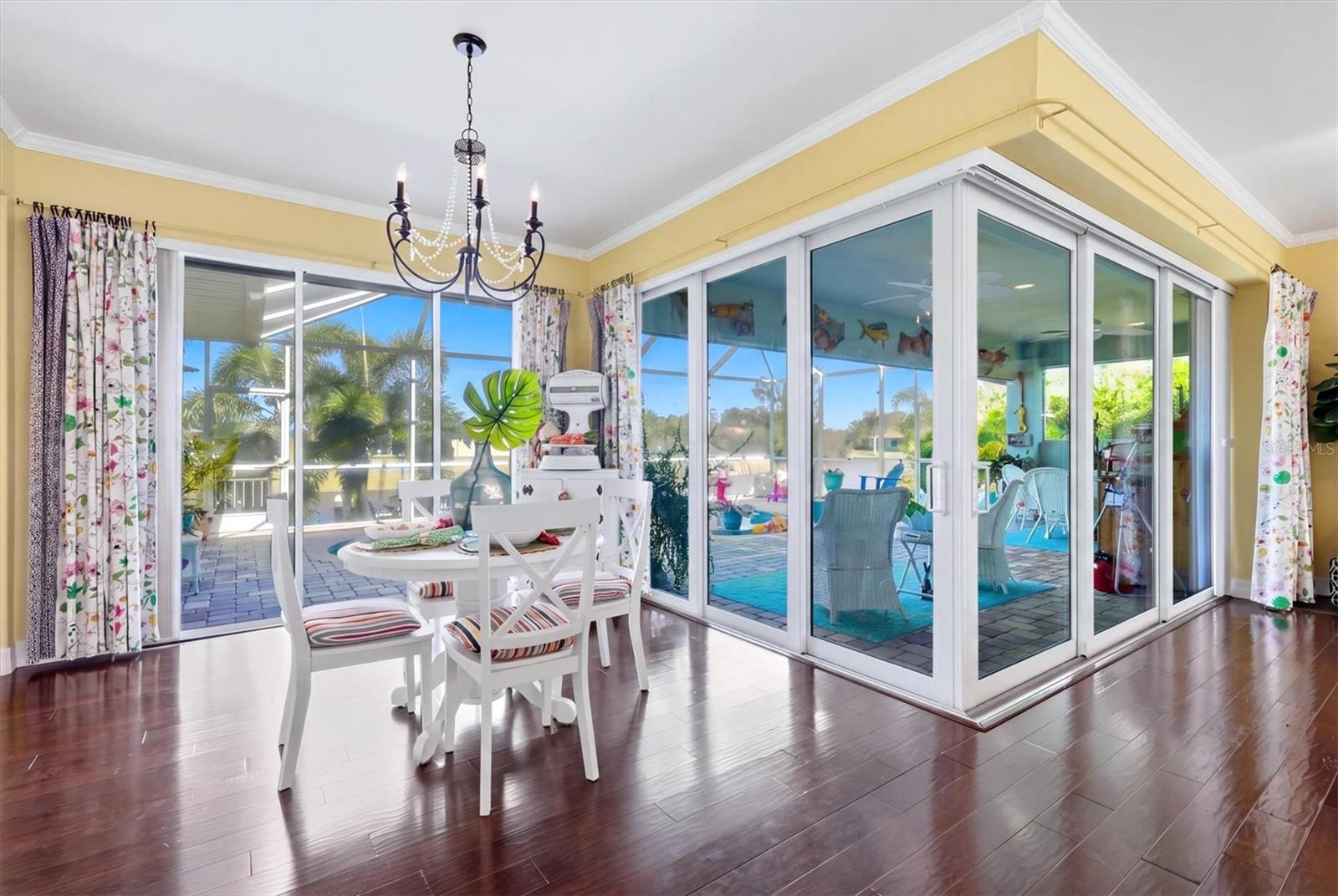 15658 APPLEWHITE CIR, PORT CHARLOTTE, FL, 33981