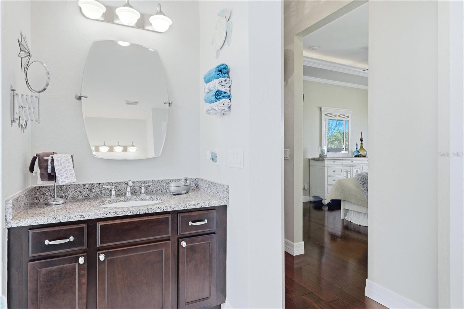 15658 APPLEWHITE CIR, PORT CHARLOTTE, FL, 33981