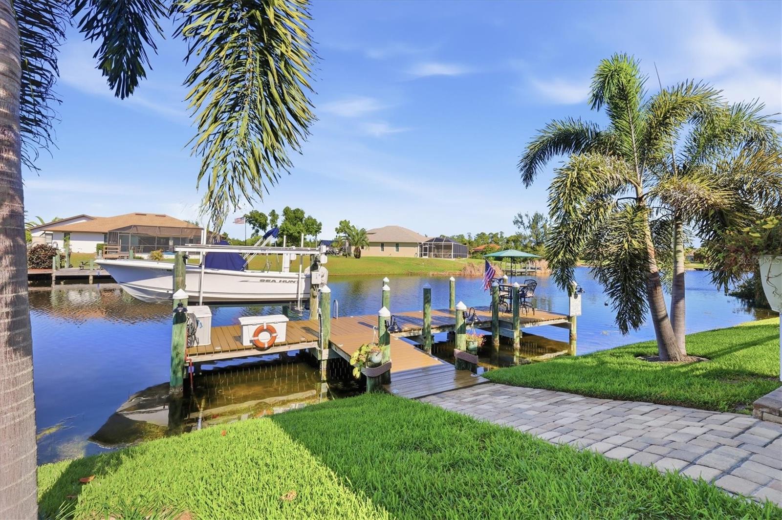 15658 APPLEWHITE CIR, PORT CHARLOTTE, FL, 33981