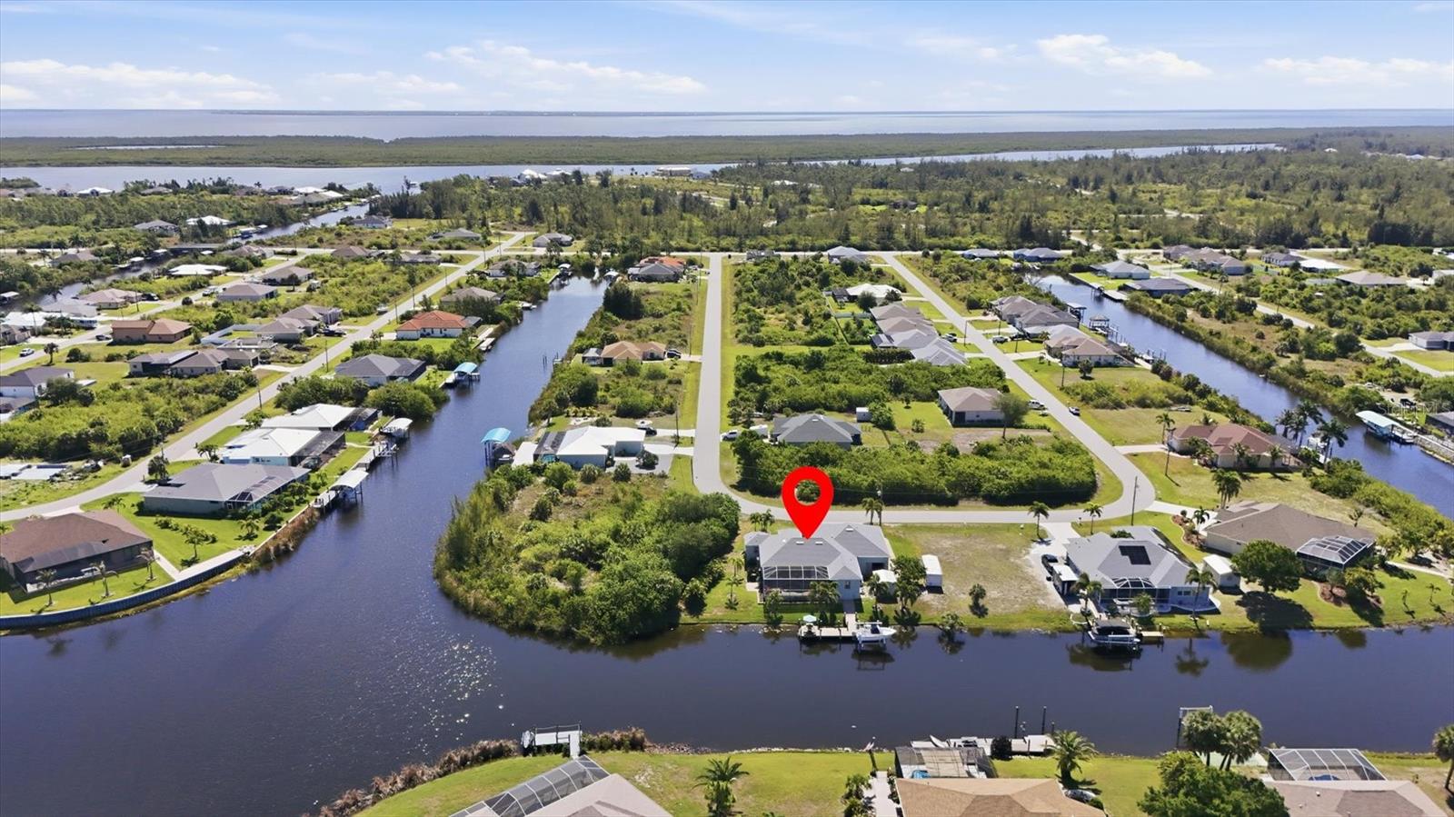 15658 APPLEWHITE CIR, PORT CHARLOTTE, FL, 33981