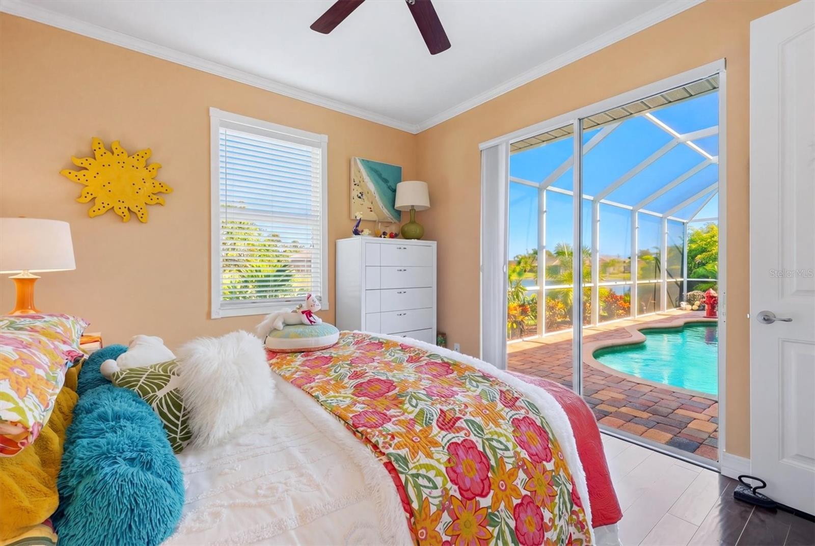 15658 APPLEWHITE CIR, PORT CHARLOTTE, FL, 33981