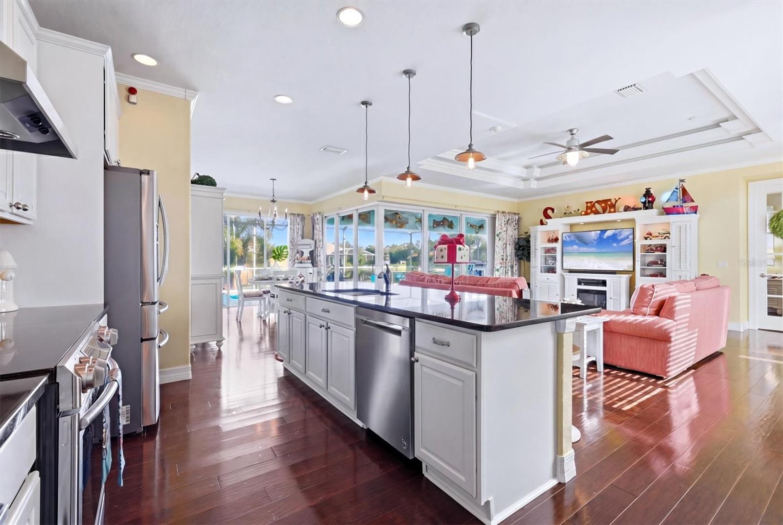15658 APPLEWHITE CIR, PORT CHARLOTTE, FL, 33981