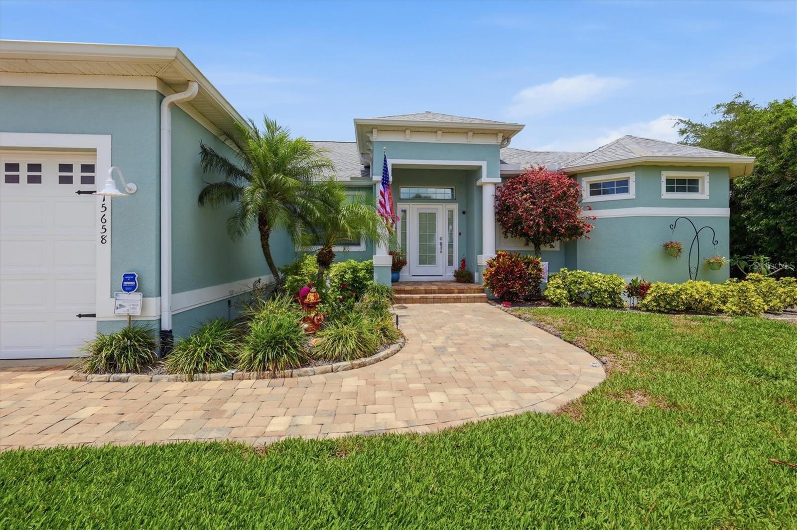 15658 APPLEWHITE CIR, PORT CHARLOTTE, FL, 33981