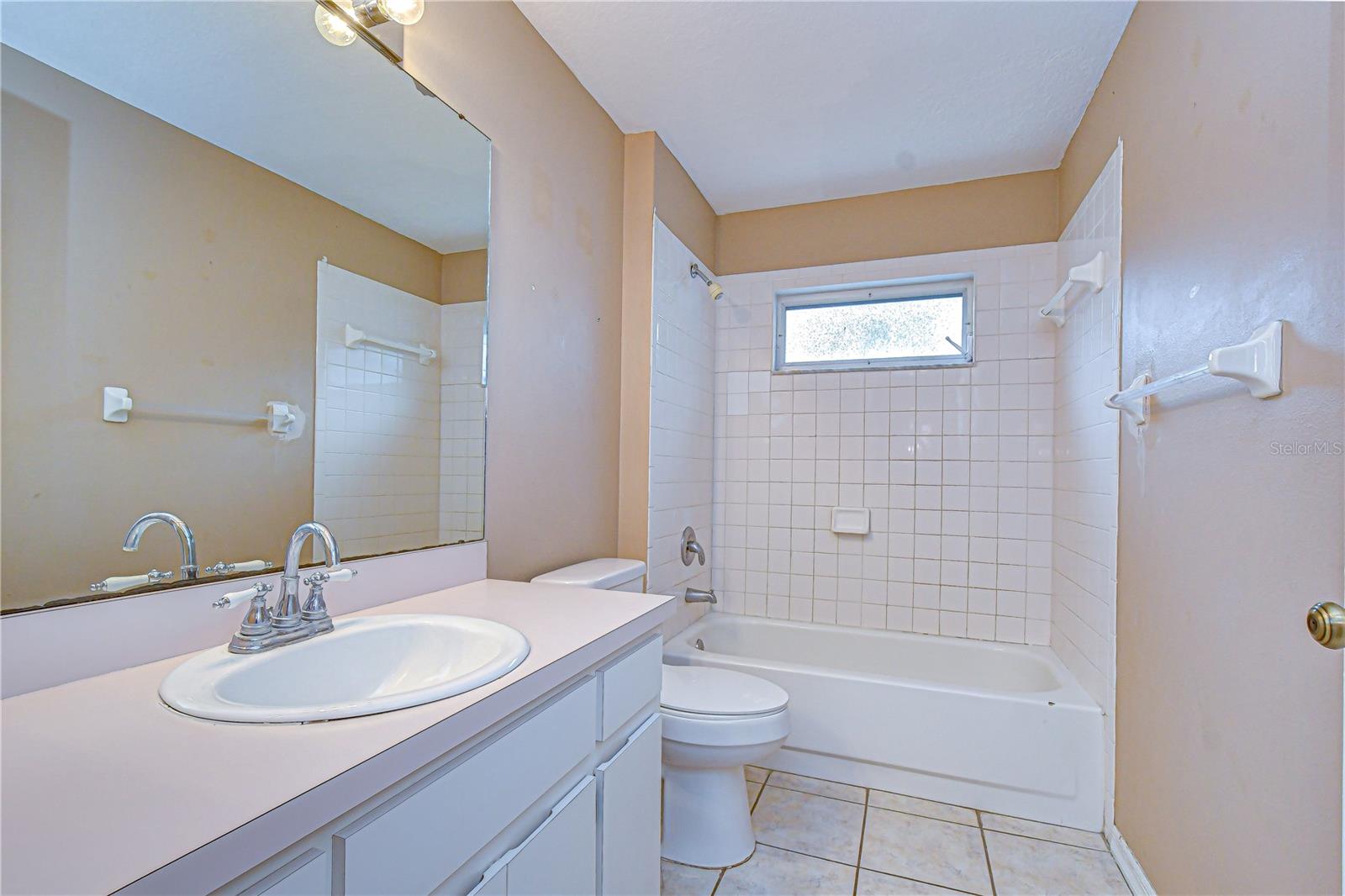 2512 GOTHAM WAY, VALRICO, FL, 33594