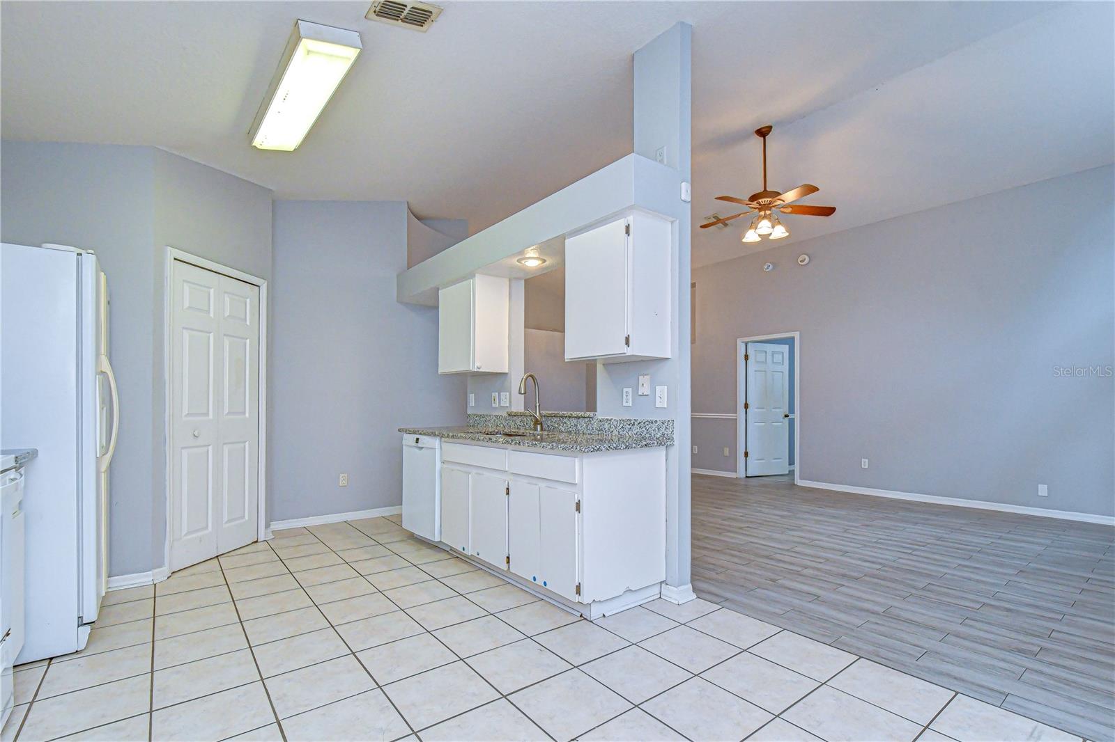 2512 GOTHAM WAY, VALRICO, FL, 33594