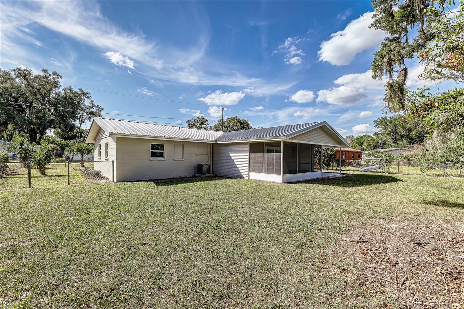 2606 HIGHLAND AVE, PLANT CITY, FL, 33563