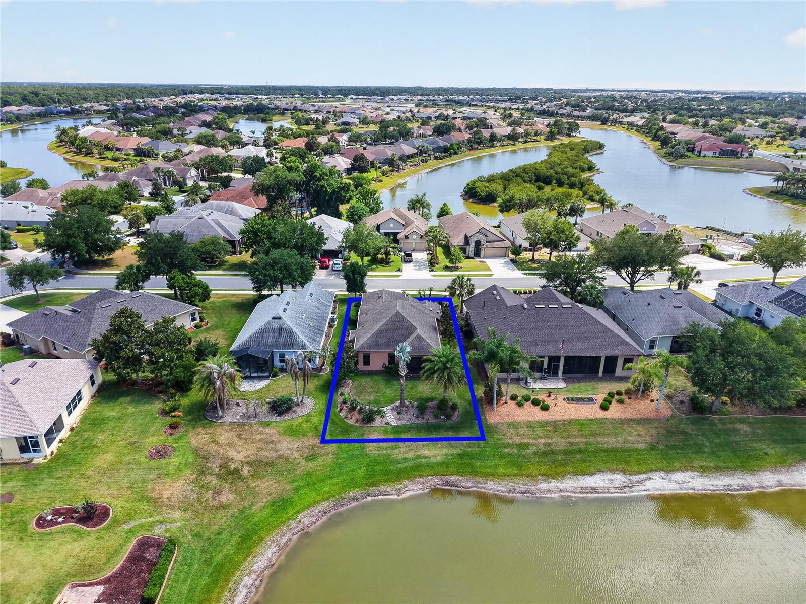 2327 WAKEFIELD WAY, MOUNT DORA, FL, 32757
